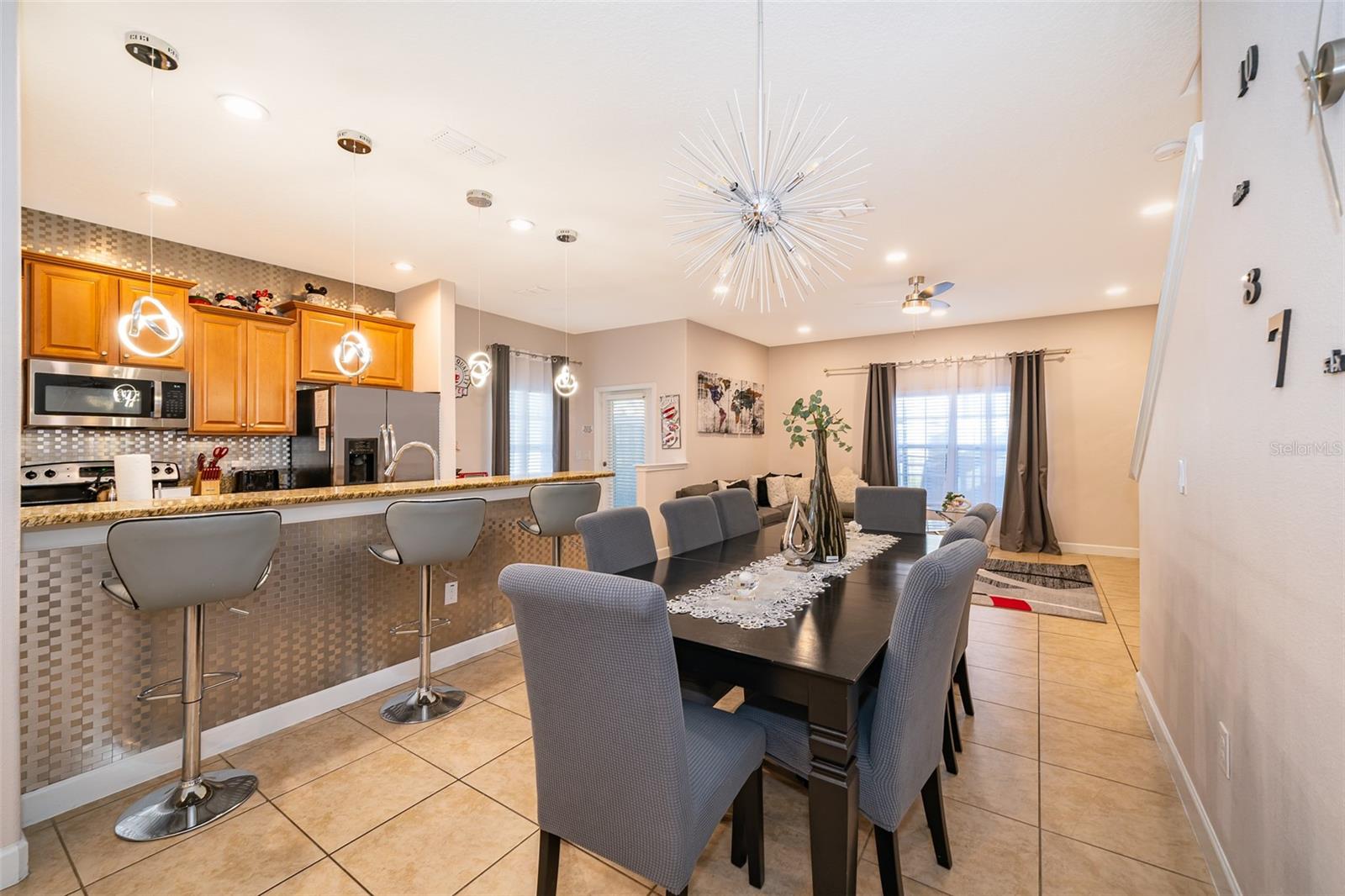 Image 8 of 32 For 8949 Candy Palm Road