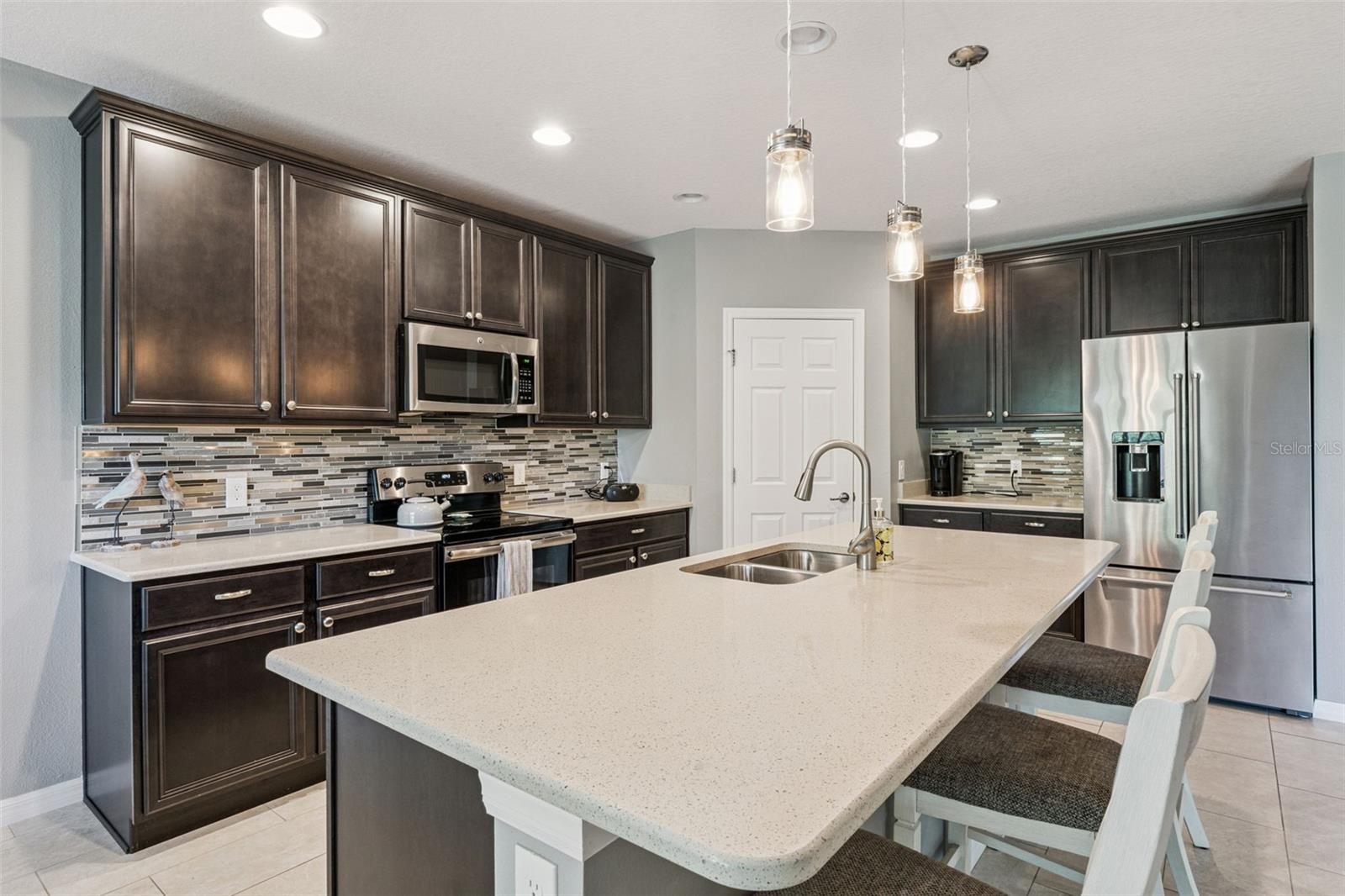 Image 16 of 84 For 2780 Rialto Court