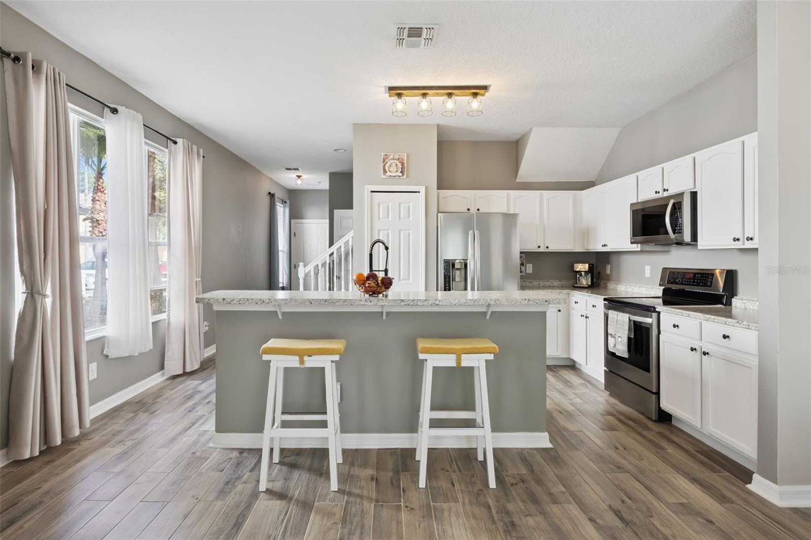 Image 11 of 35 For 17516 Blessing Drive