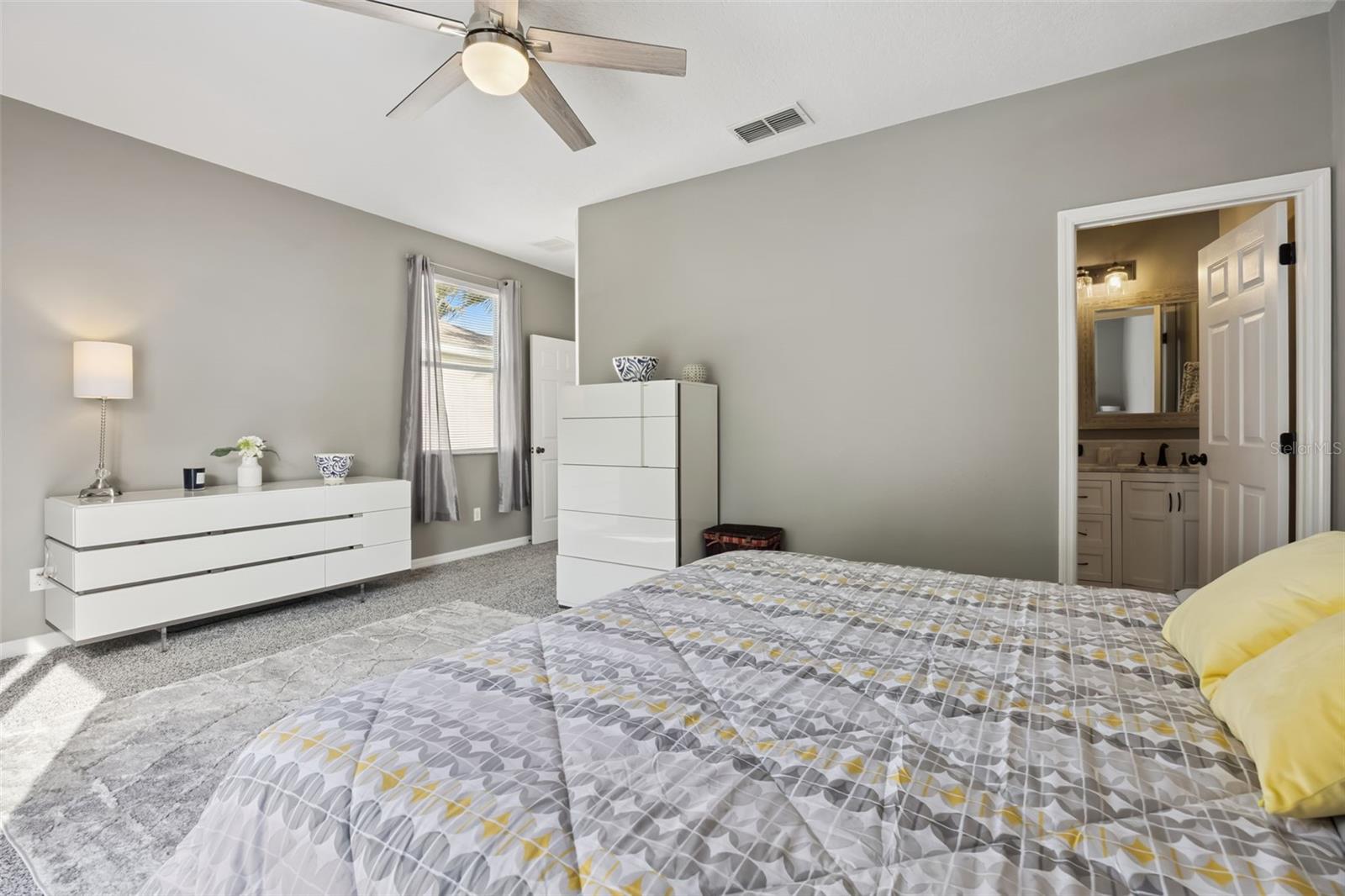 Image 16 of 35 For 17516 Blessing Drive