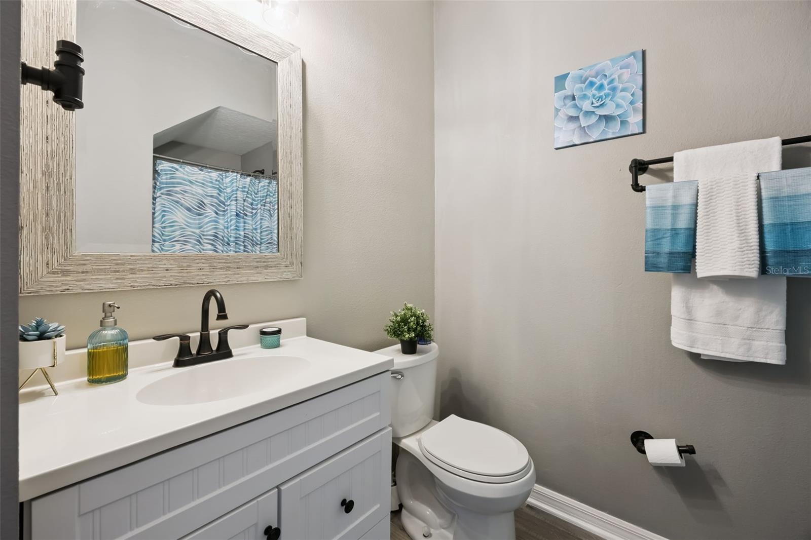 Image 24 of 35 For 17516 Blessing Drive