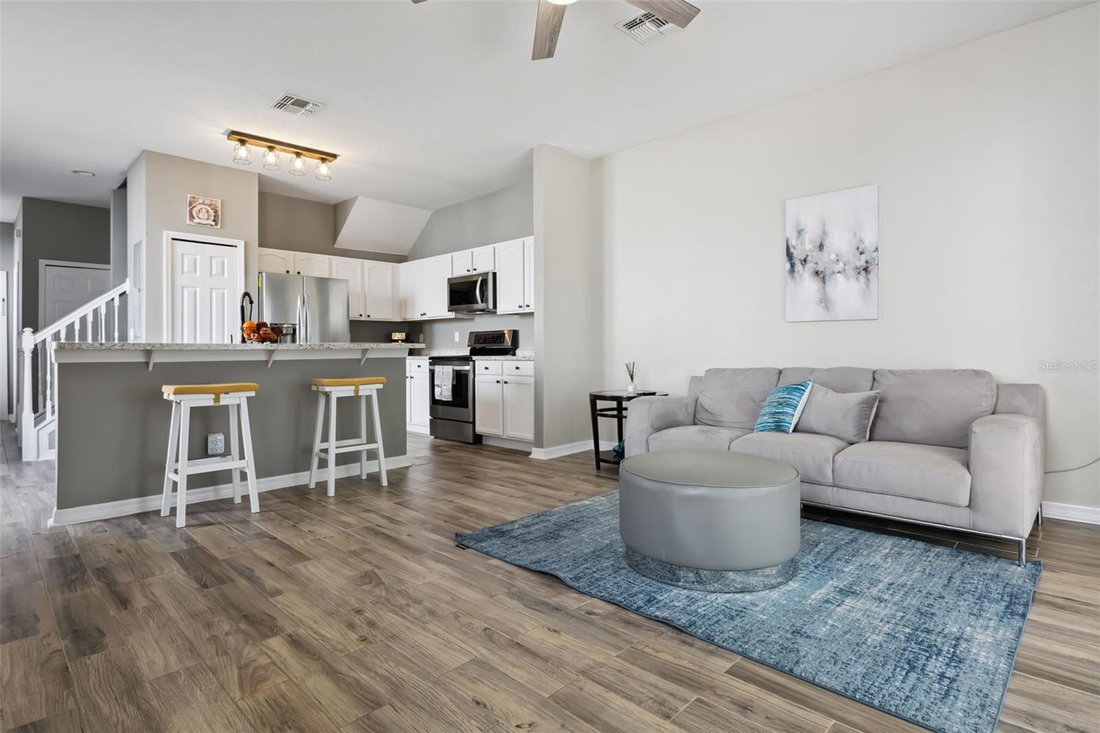 Image 9 of 35 For 17516 Blessing Drive