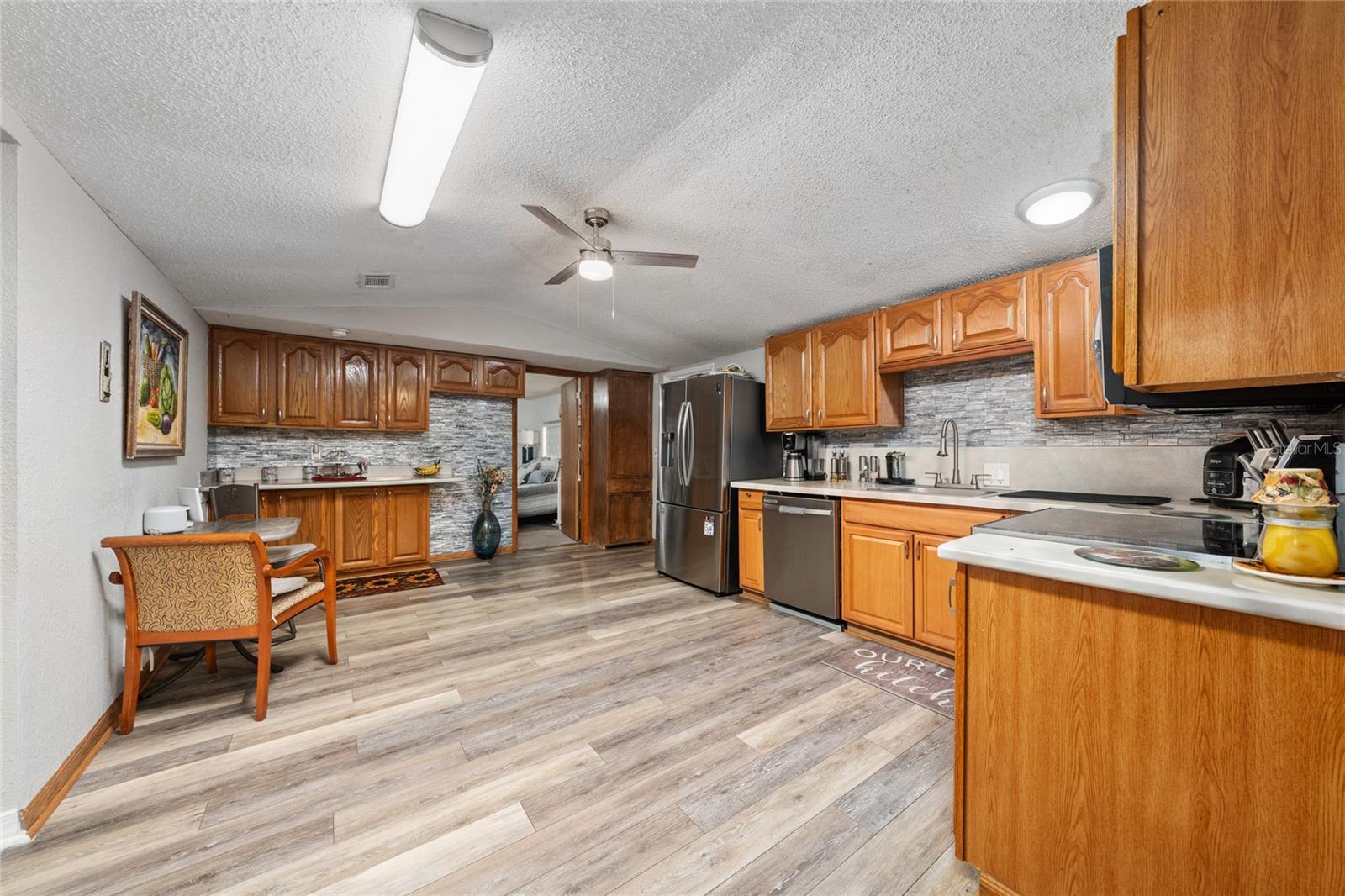 Image 13 of 38 For 2605 Island Oaks E