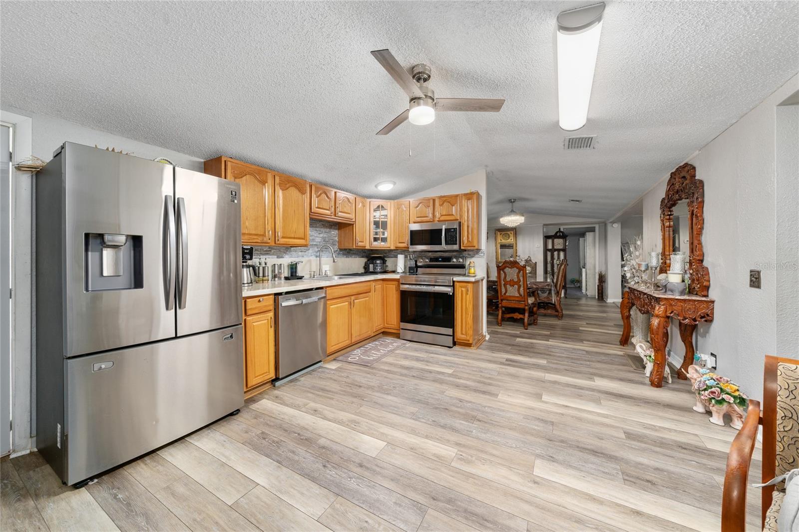 Image 14 of 38 For 2605 Island Oaks E