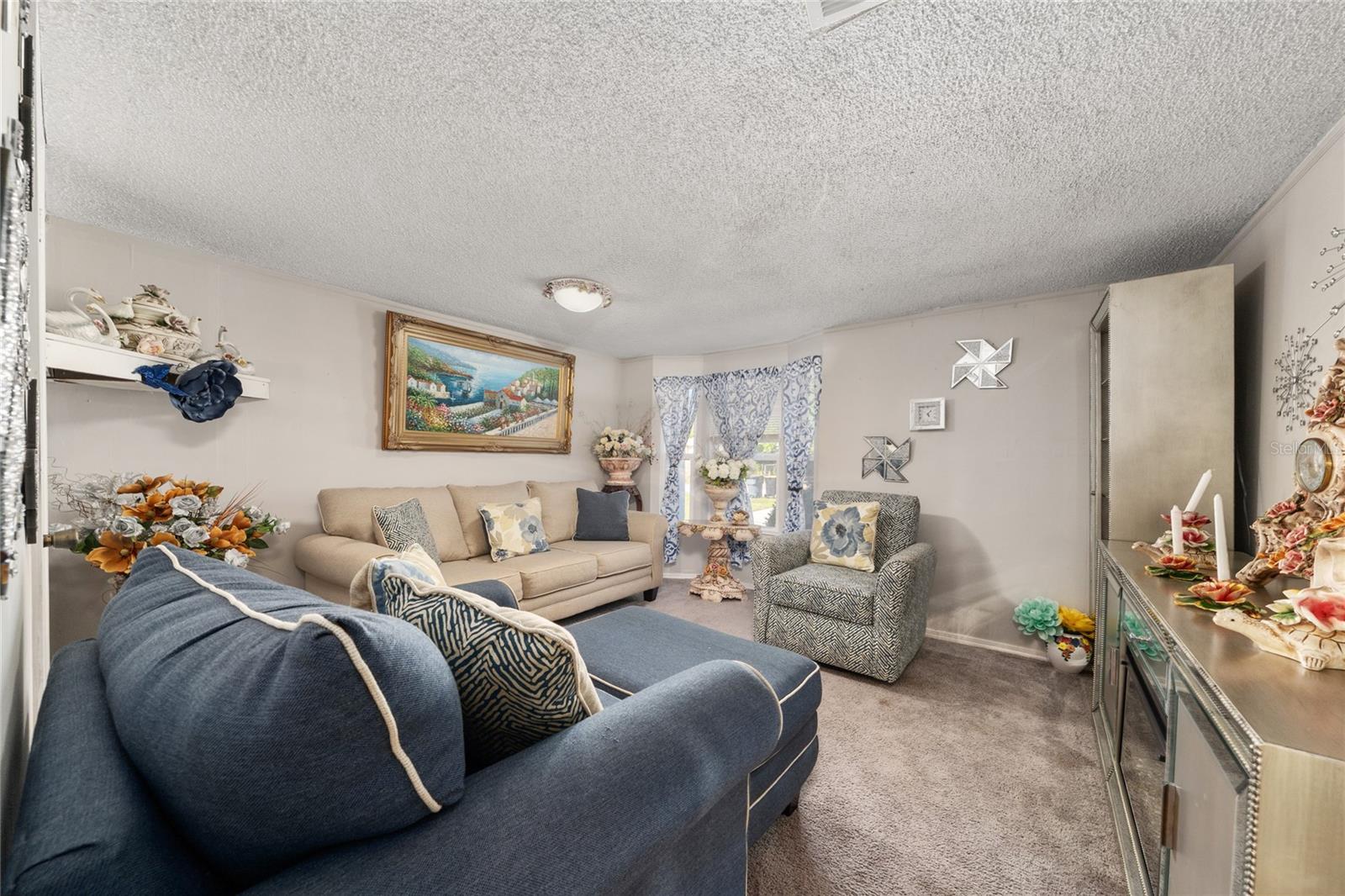 Image 23 of 38 For 2605 Island Oaks E