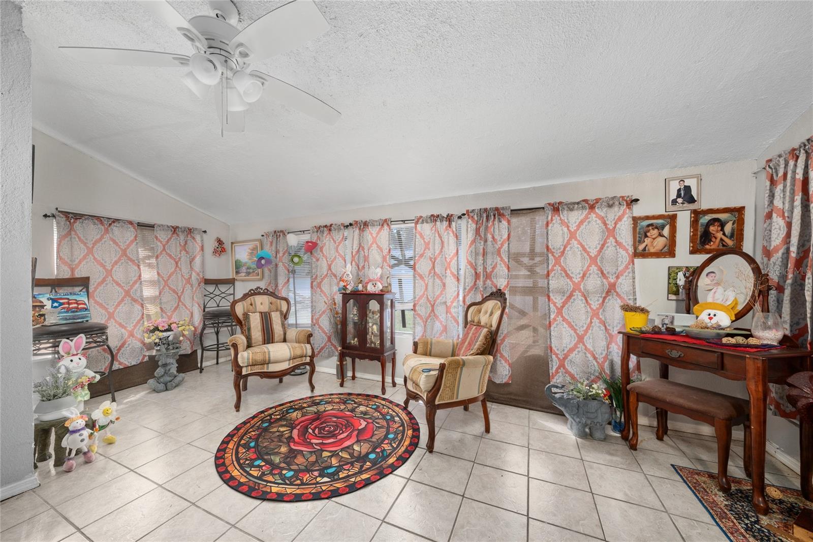 Image 27 of 38 For 2605 Island Oaks E