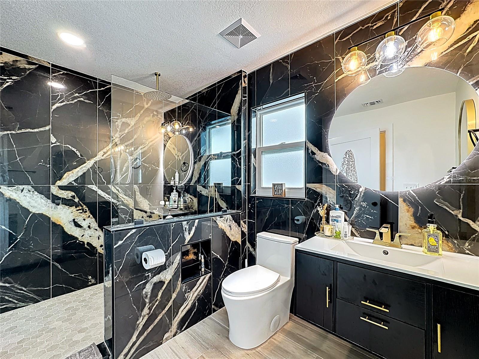 Image 24 of 41 For 1356 Via Villa Nova