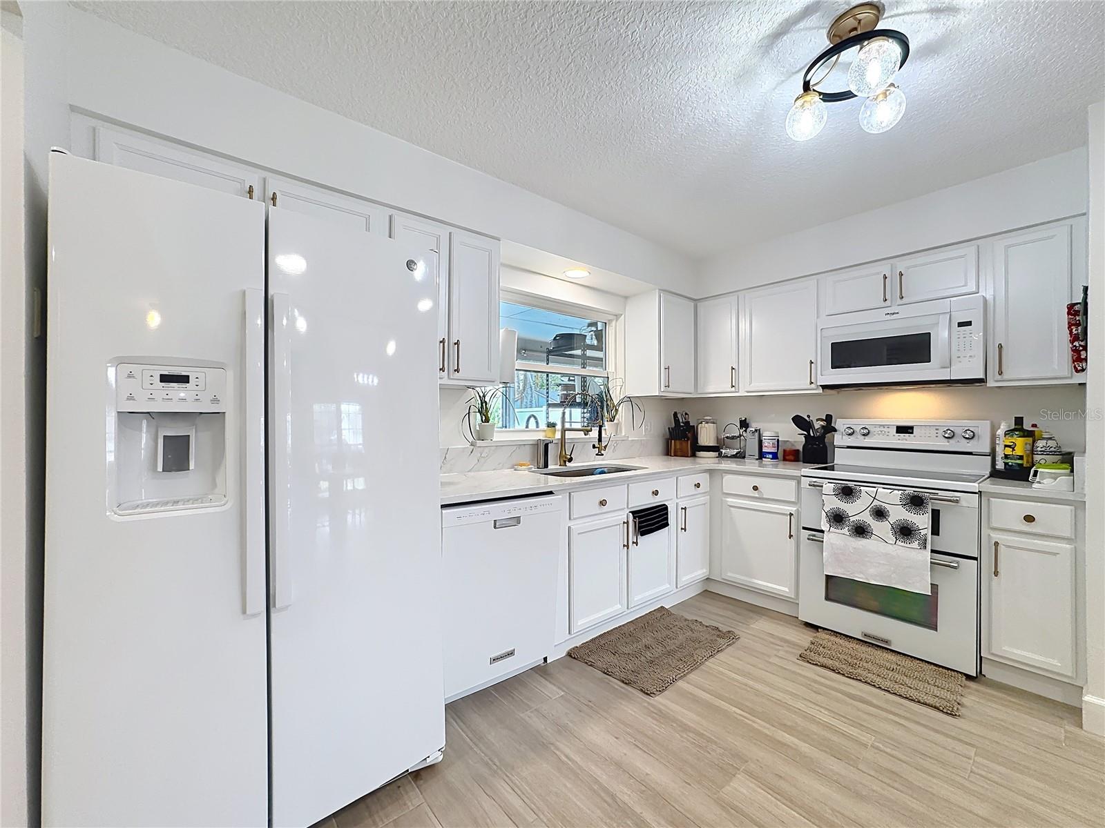 Image 37 of 41 For 1356 Via Villa Nova