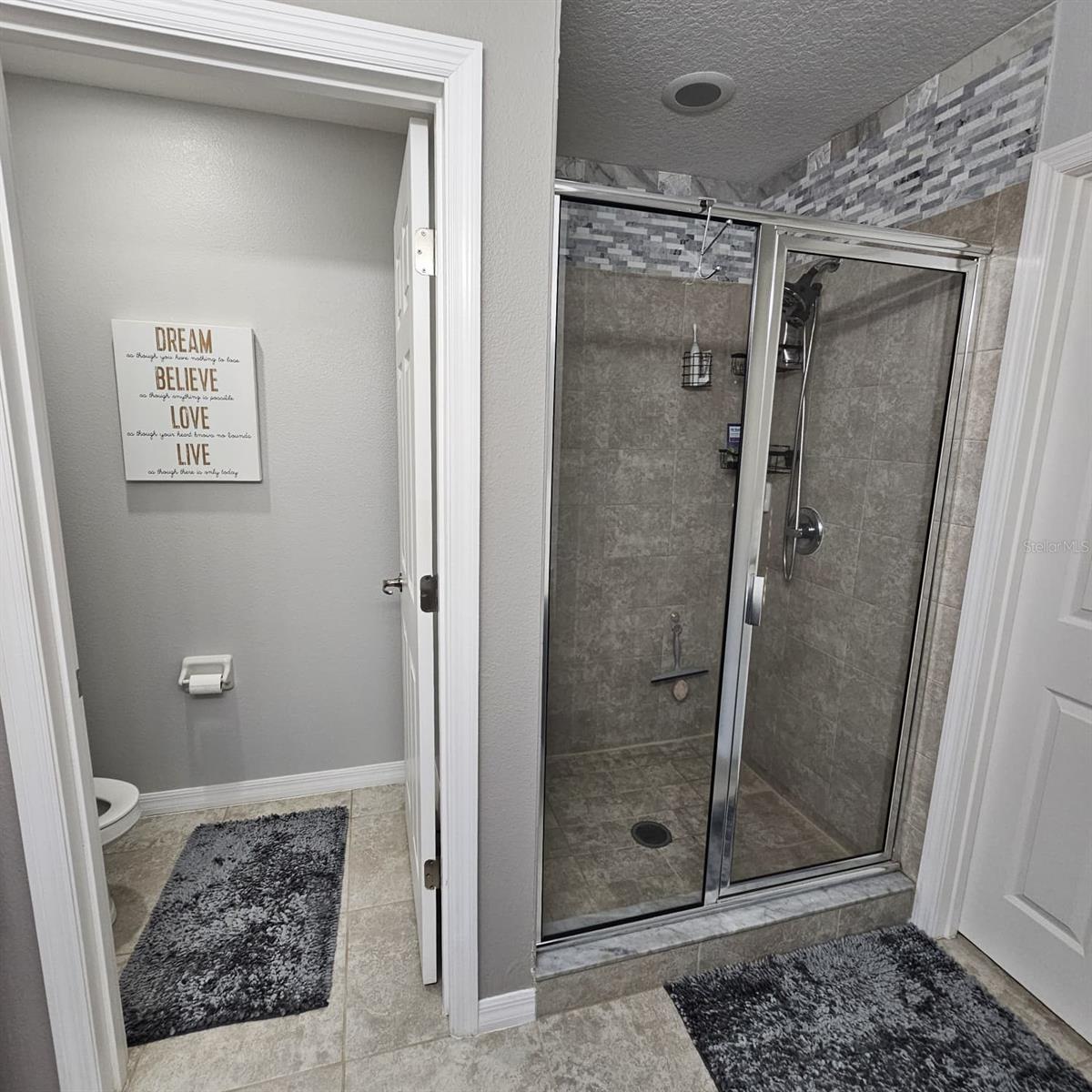 Image 22 of 26 For 2438 Seven Oaks Drive