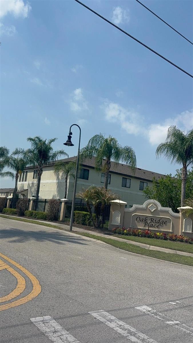 Image 5 of 26 For 2438 Seven Oaks Drive