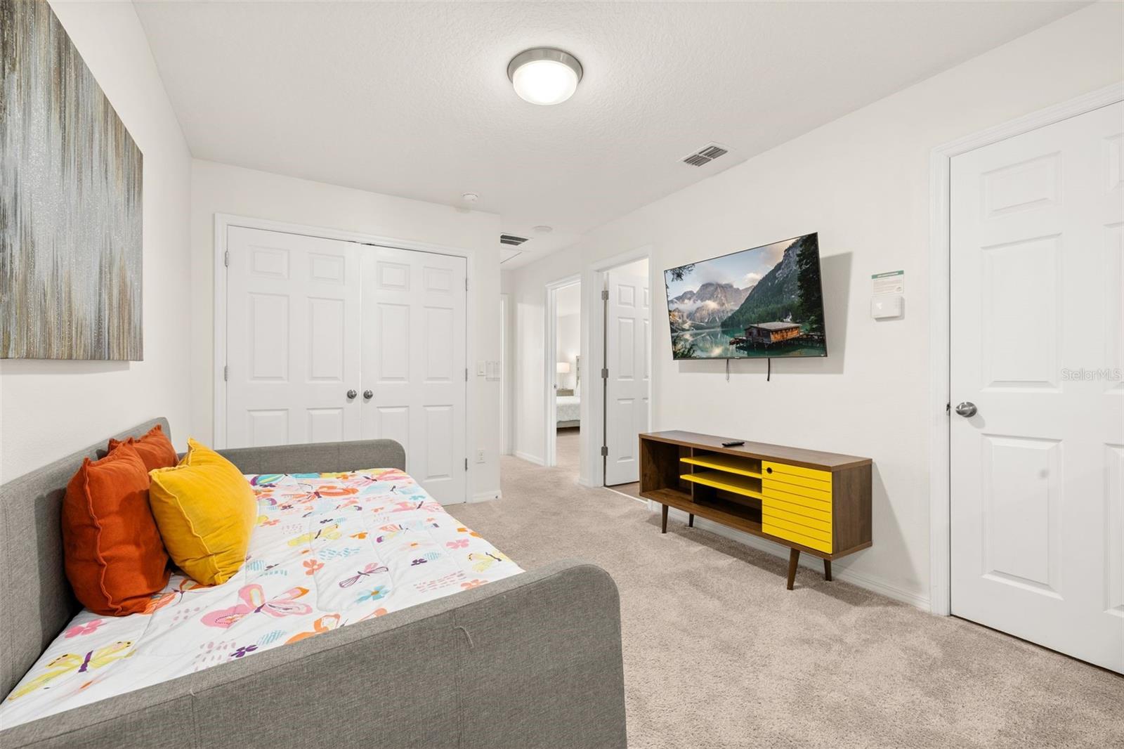 Image 12 of 36 For 1539 Carey Palm Circle