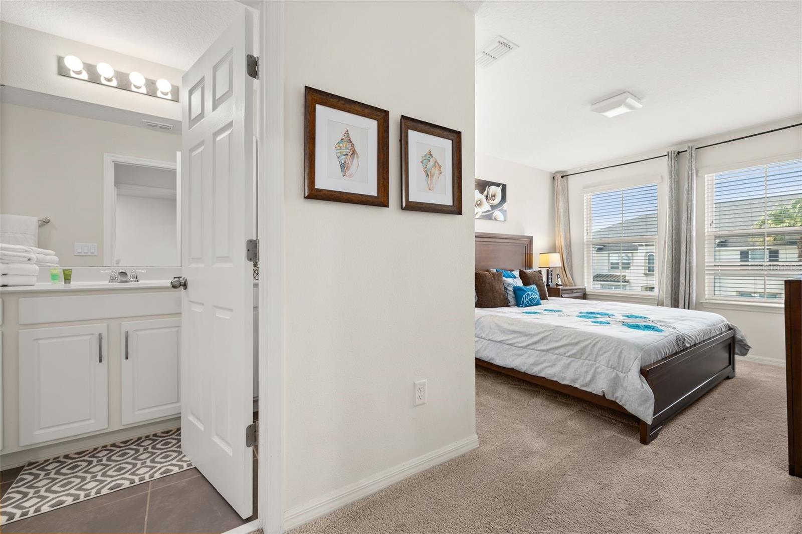 Image 19 of 36 For 1539 Carey Palm Circle