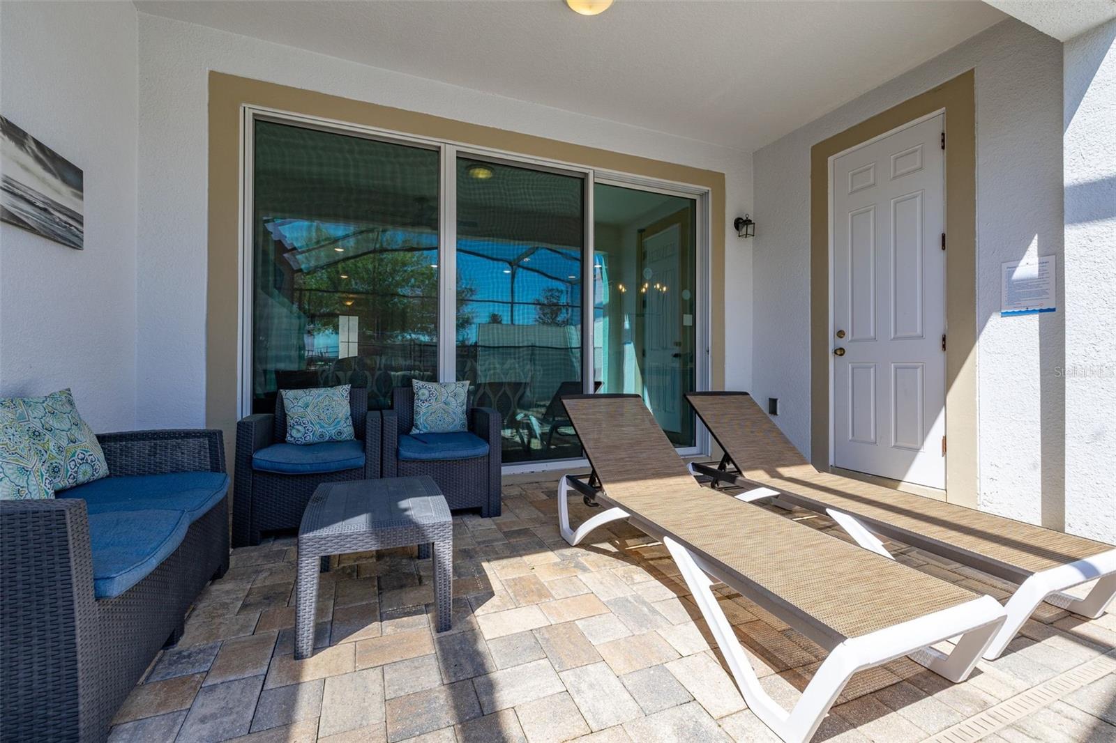 Image 21 of 36 For 1539 Carey Palm Circle