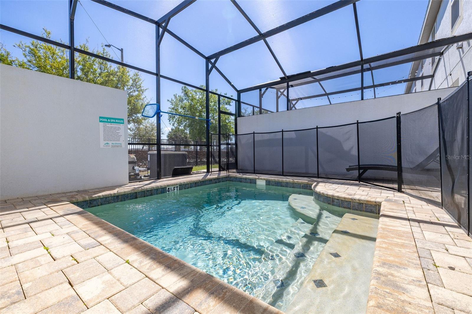 Image 22 of 36 For 1539 Carey Palm Circle