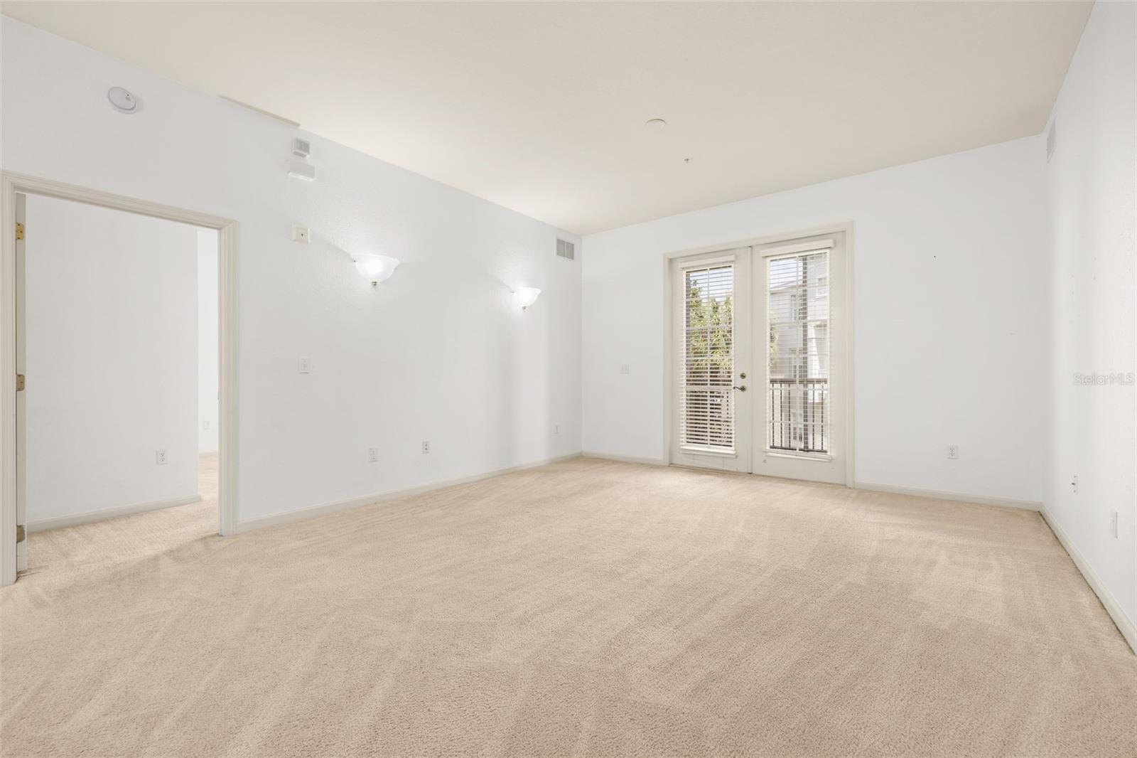 Image 7 of 37 For 3025 Greystone Loop 204