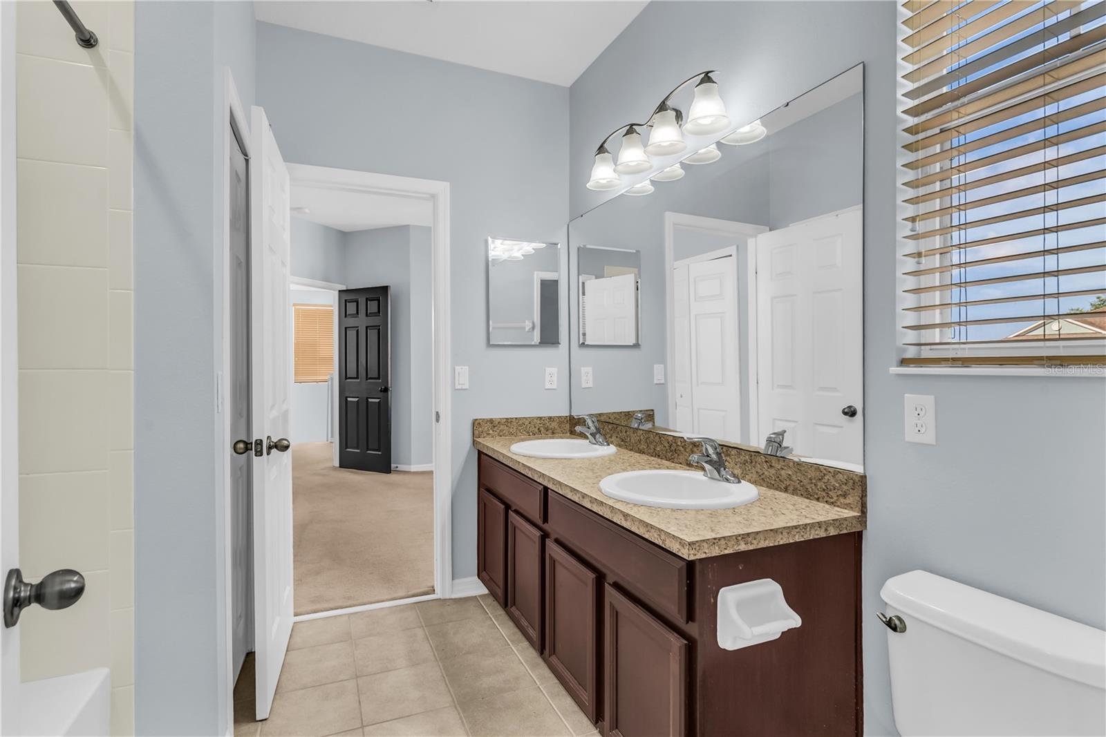 Image 40 of 62 For 3402 Mccormick Woods Drive