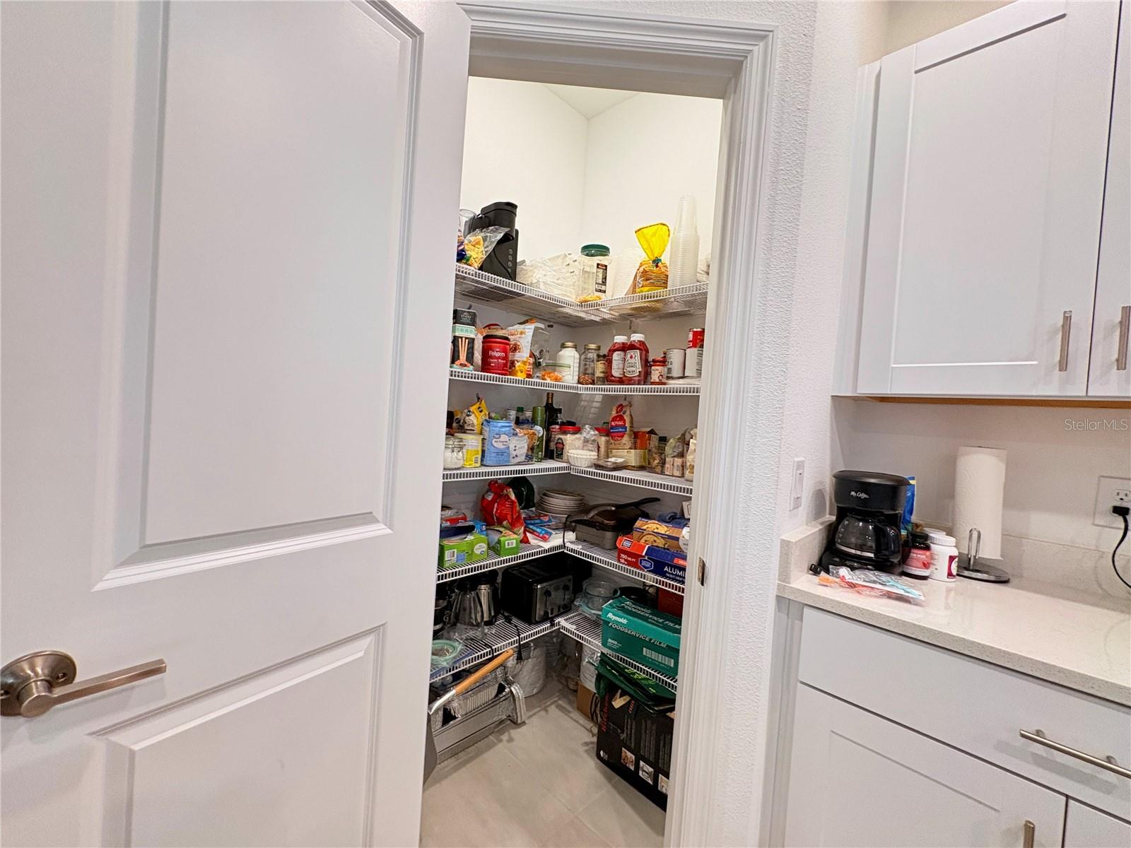 Image 14 of 39 For 5020 Revolutionary Way