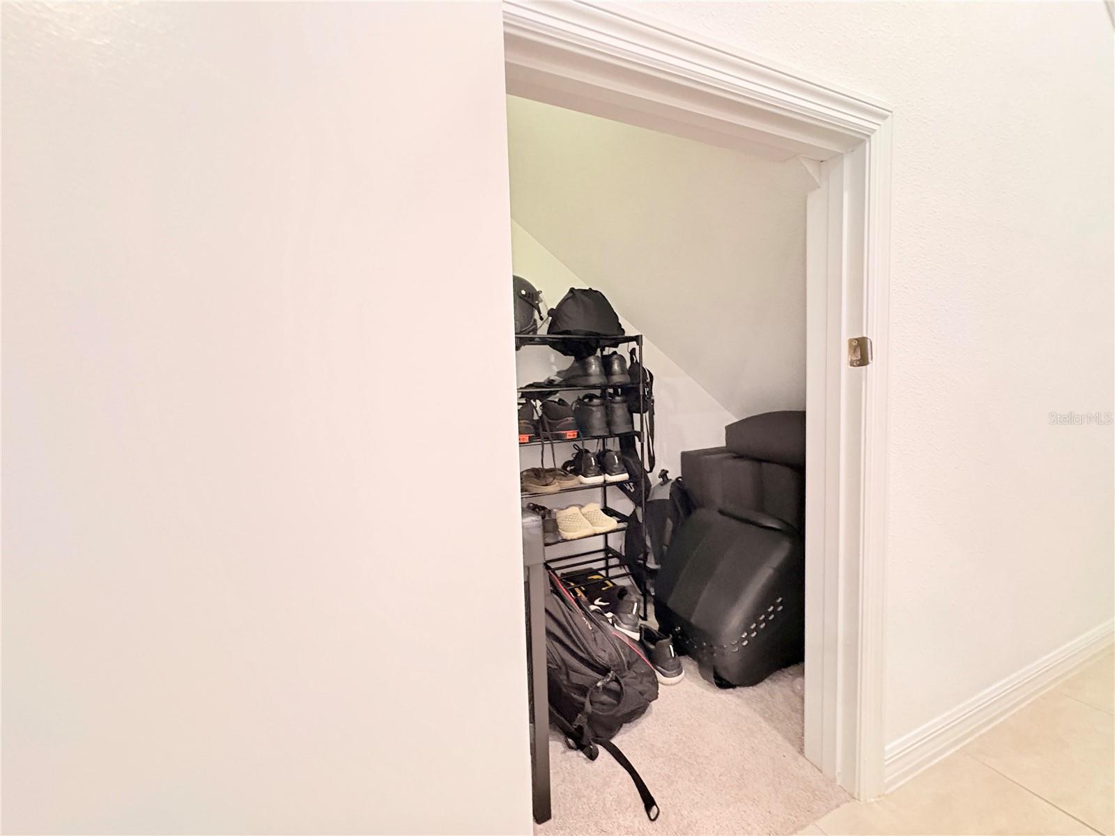 Image 19 of 39 For 5020 Revolutionary Way