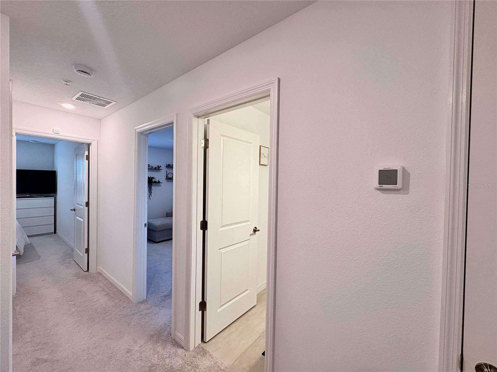 Image 24 of 39 For 5020 Revolutionary Way