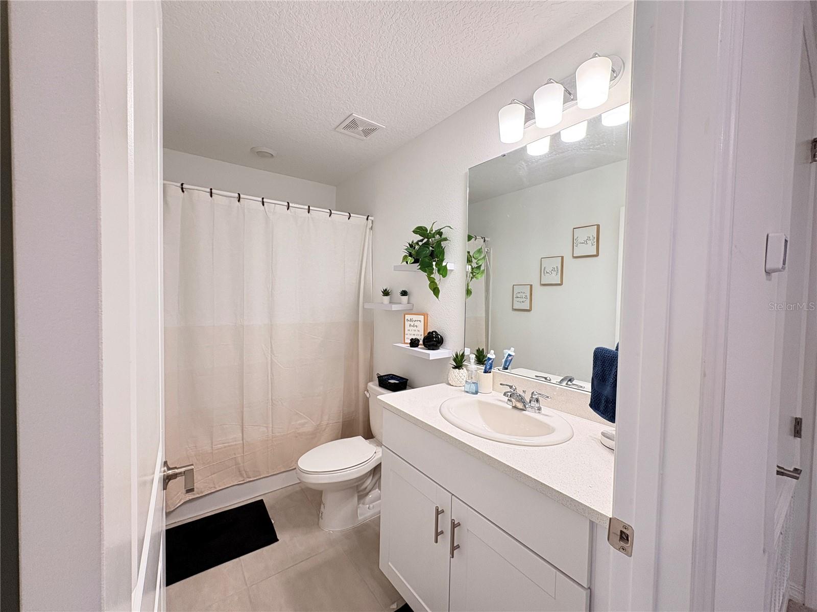 Image 25 of 39 For 5020 Revolutionary Way