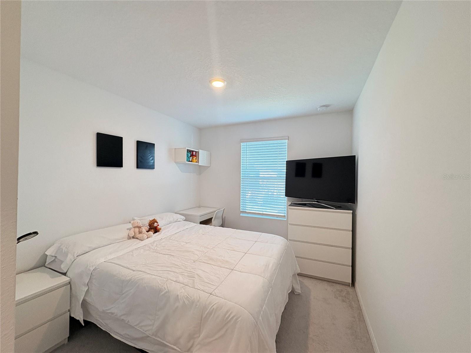 Image 28 of 39 For 5020 Revolutionary Way