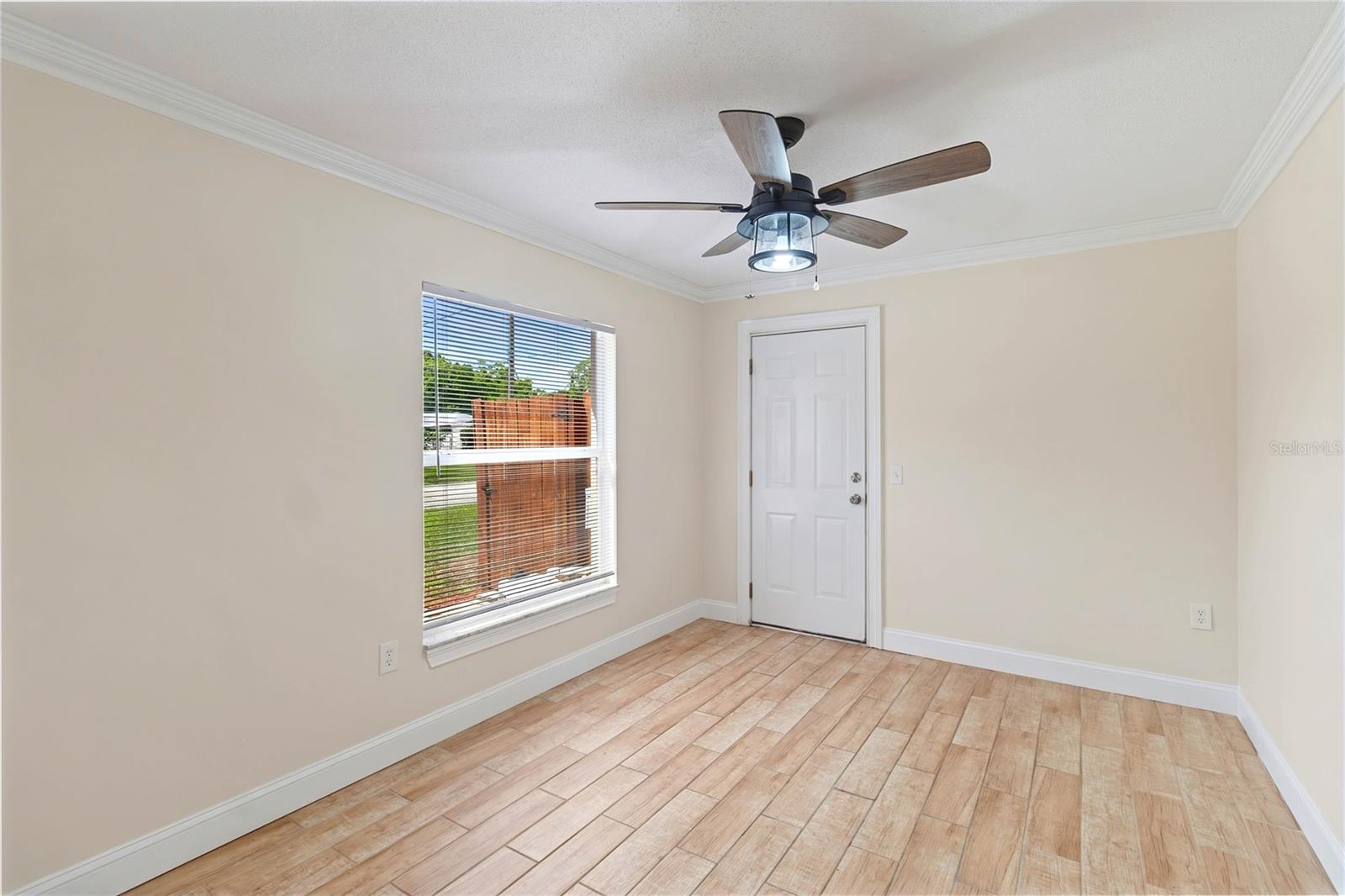 Image 20 of 53 For 222 Maryland Avenue