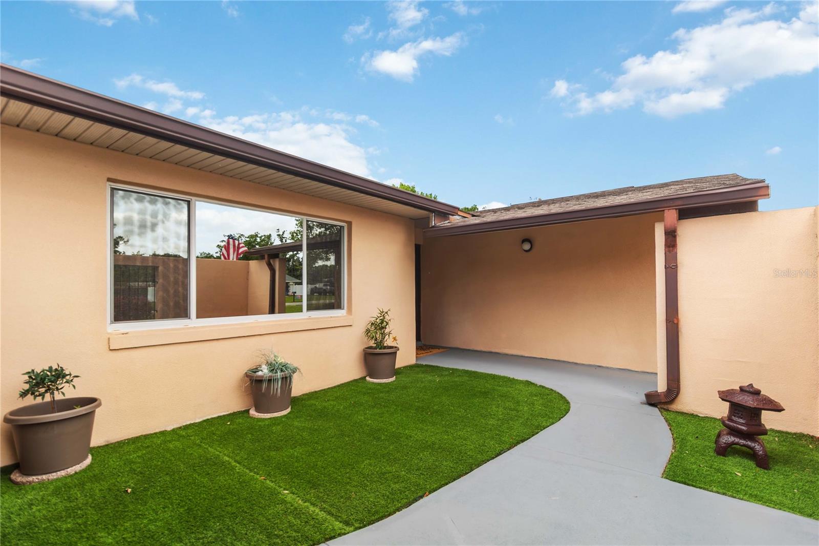 Image 4 of 53 For 222 Maryland Avenue