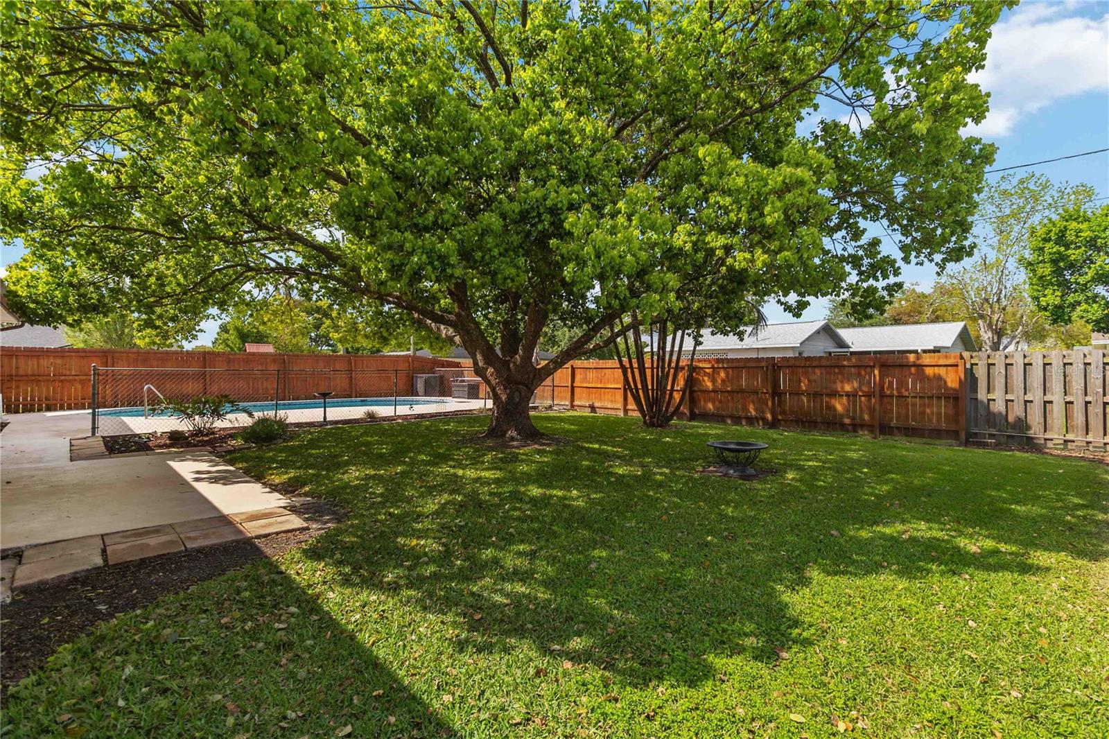 Image 42 of 53 For 222 Maryland Avenue