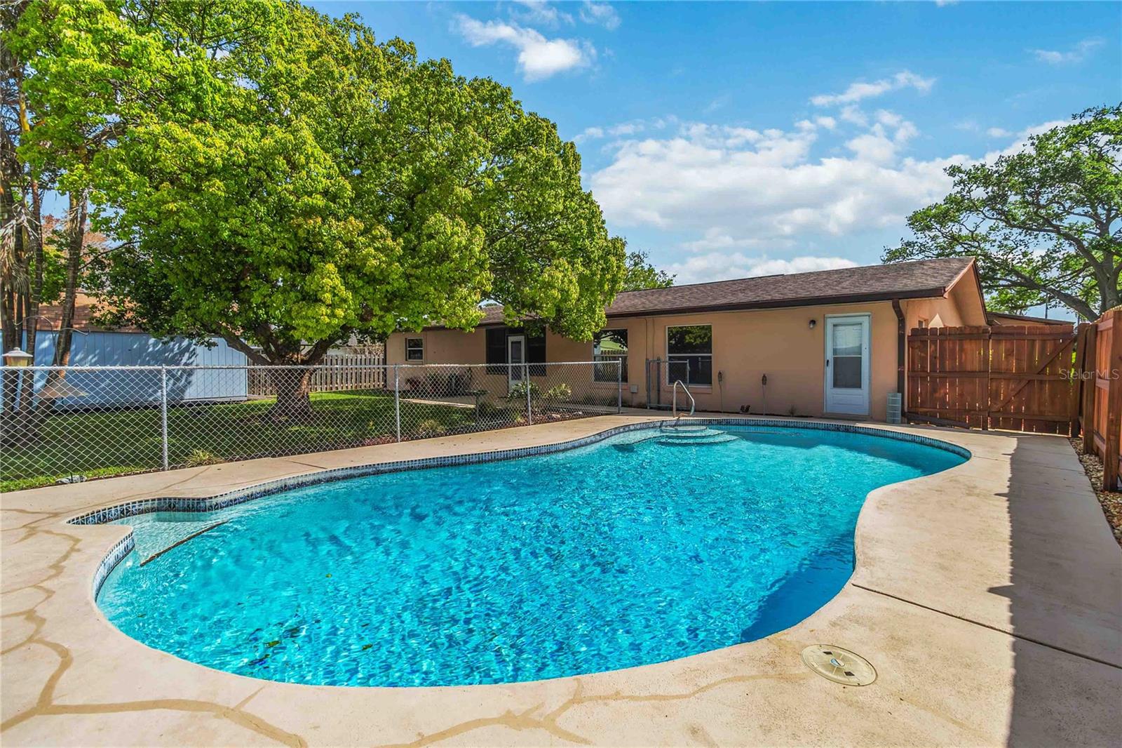 Image 47 of 53 For 222 Maryland Avenue