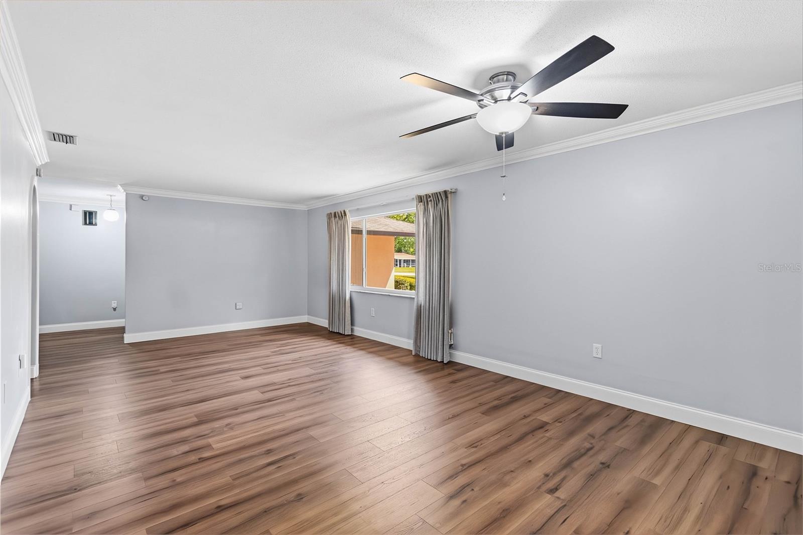 Image 9 of 53 For 222 Maryland Avenue