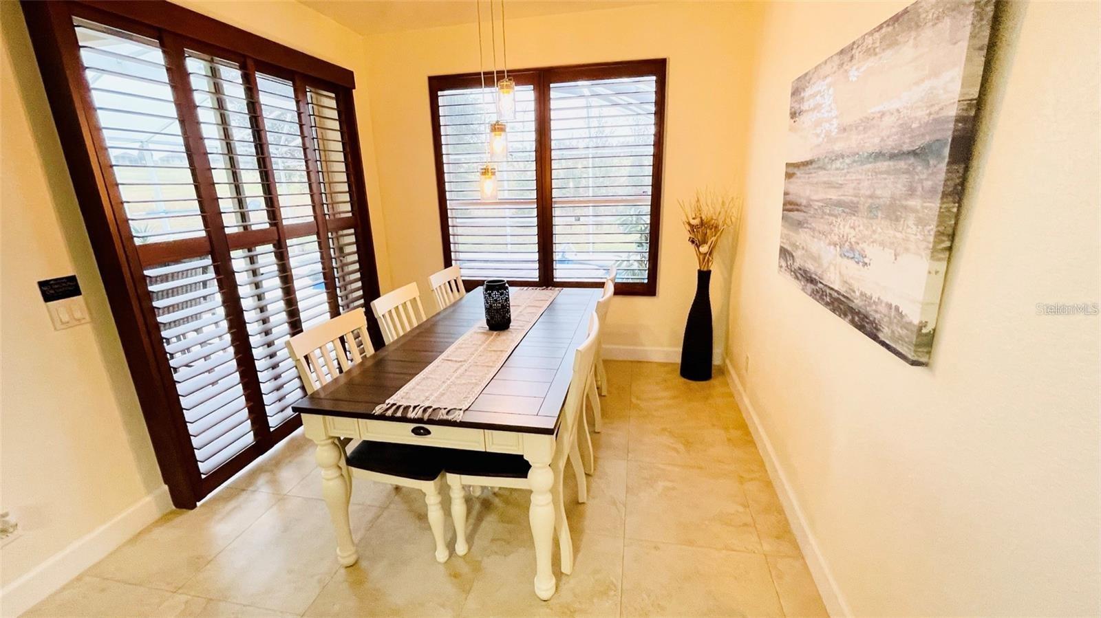 Image 12 of 34 For 522 Birkdale Street