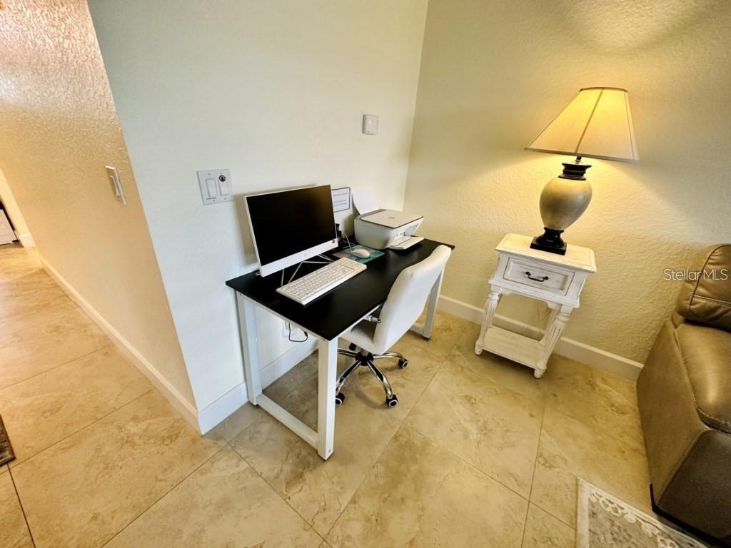 Image 13 of 34 For 522 Birkdale Street