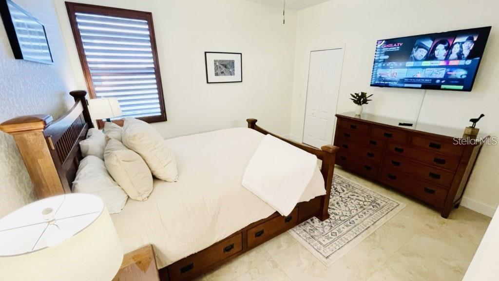 Image 20 of 34 For 522 Birkdale Street