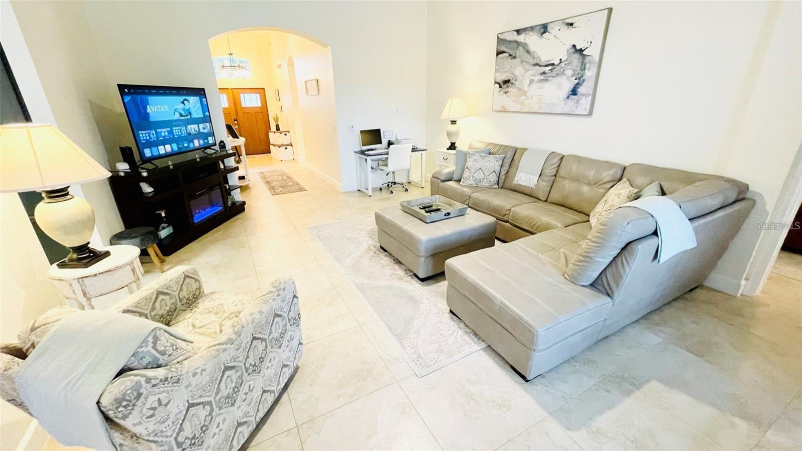 Image 8 of 34 For 522 Birkdale Street