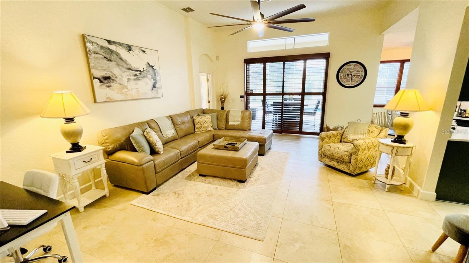 Image 9 of 34 For 522 Birkdale Street