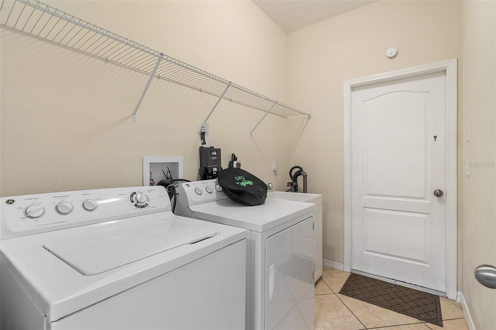 Image 18 of 77 For 3446 Schoolhouse Rd