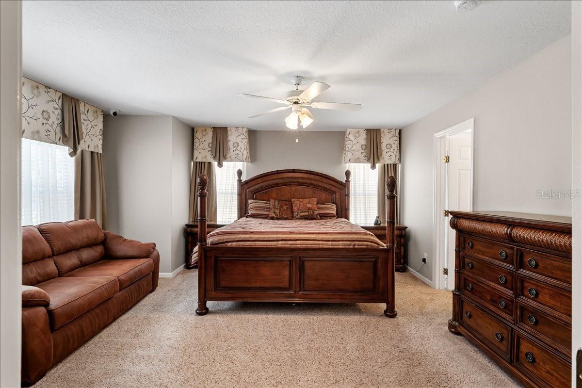 Image 29 of 47 For 141 Orange Cosmos Boulevard