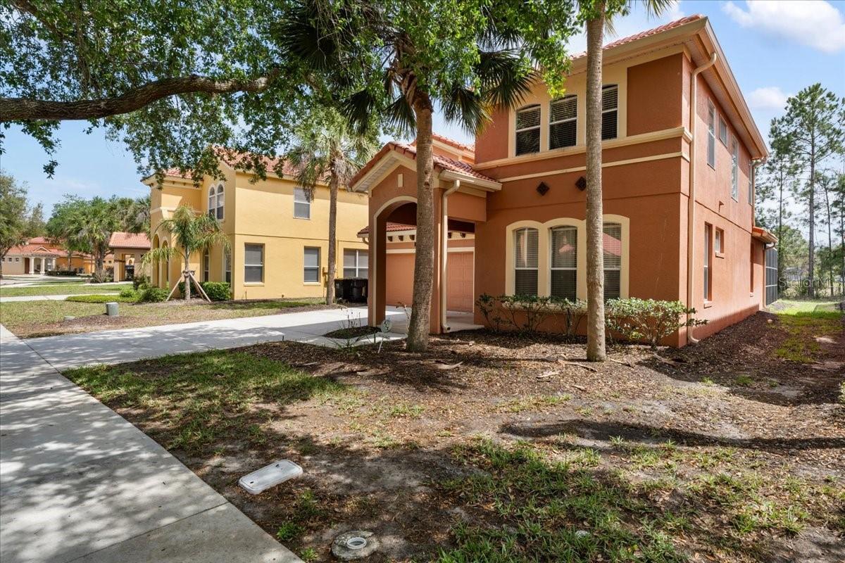 Image 4 of 47 For 141 Orange Cosmos Boulevard