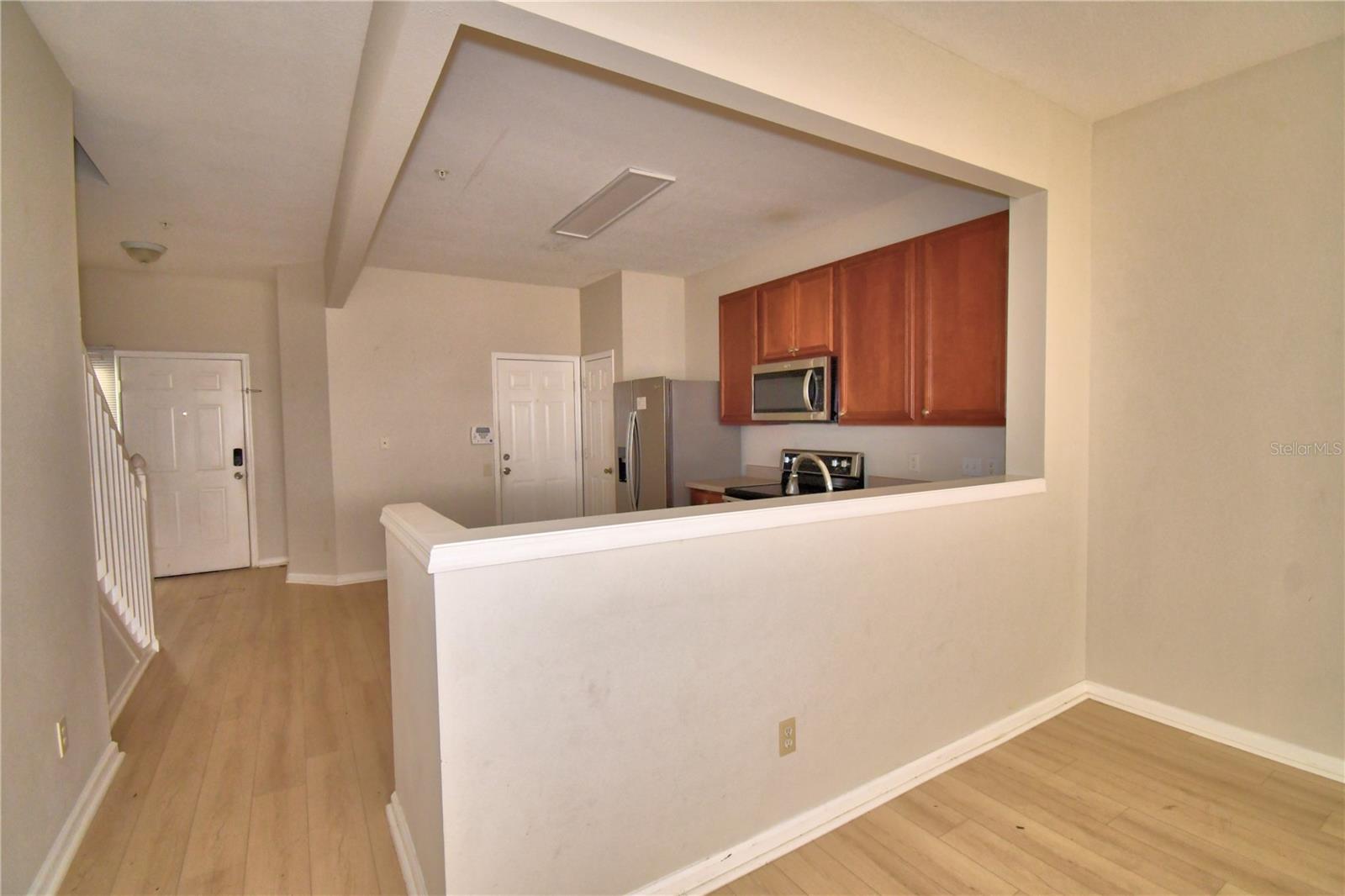 Image 17 of 64 For 3151 Sinclair Street 104