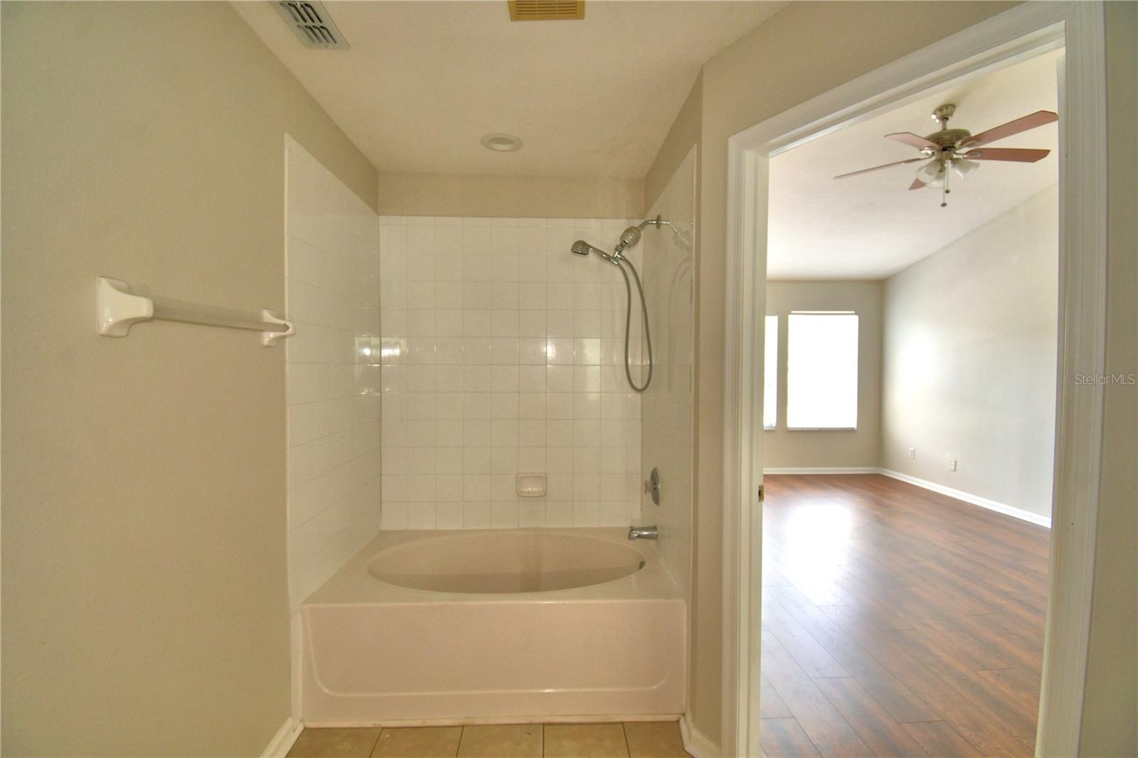 Image 27 of 64 For 3151 Sinclair Street 104