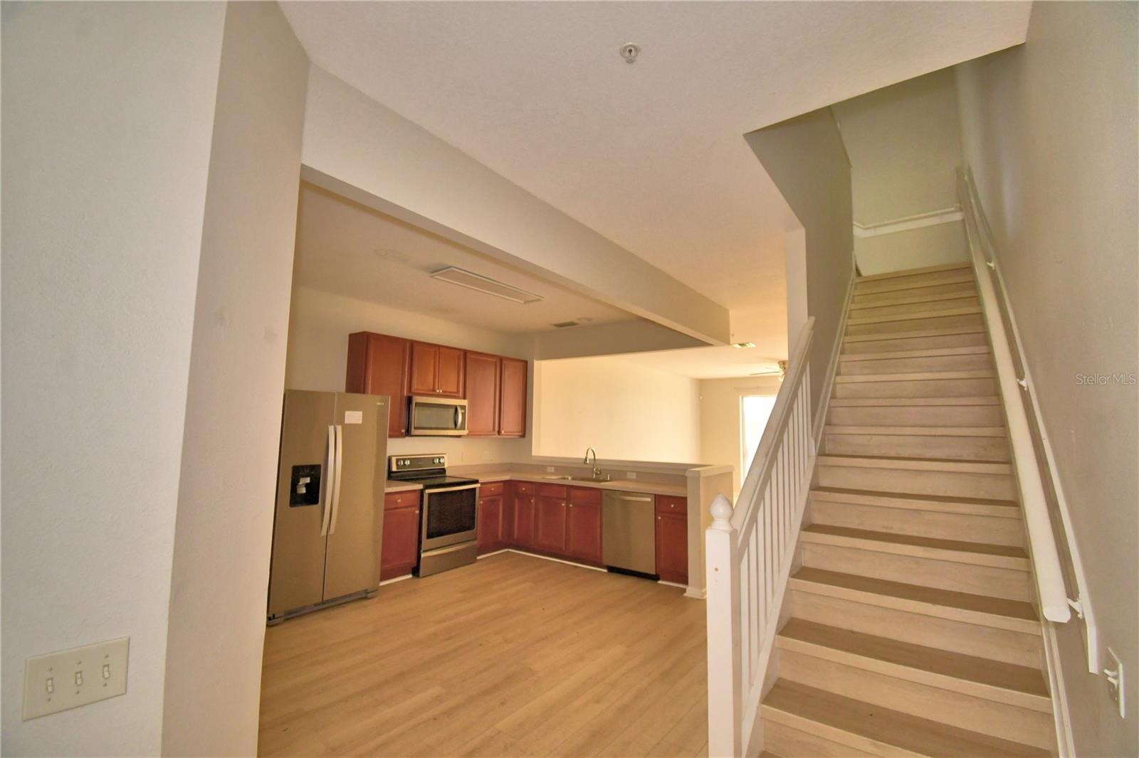 Image 3 of 64 For 3151 Sinclair Street 104