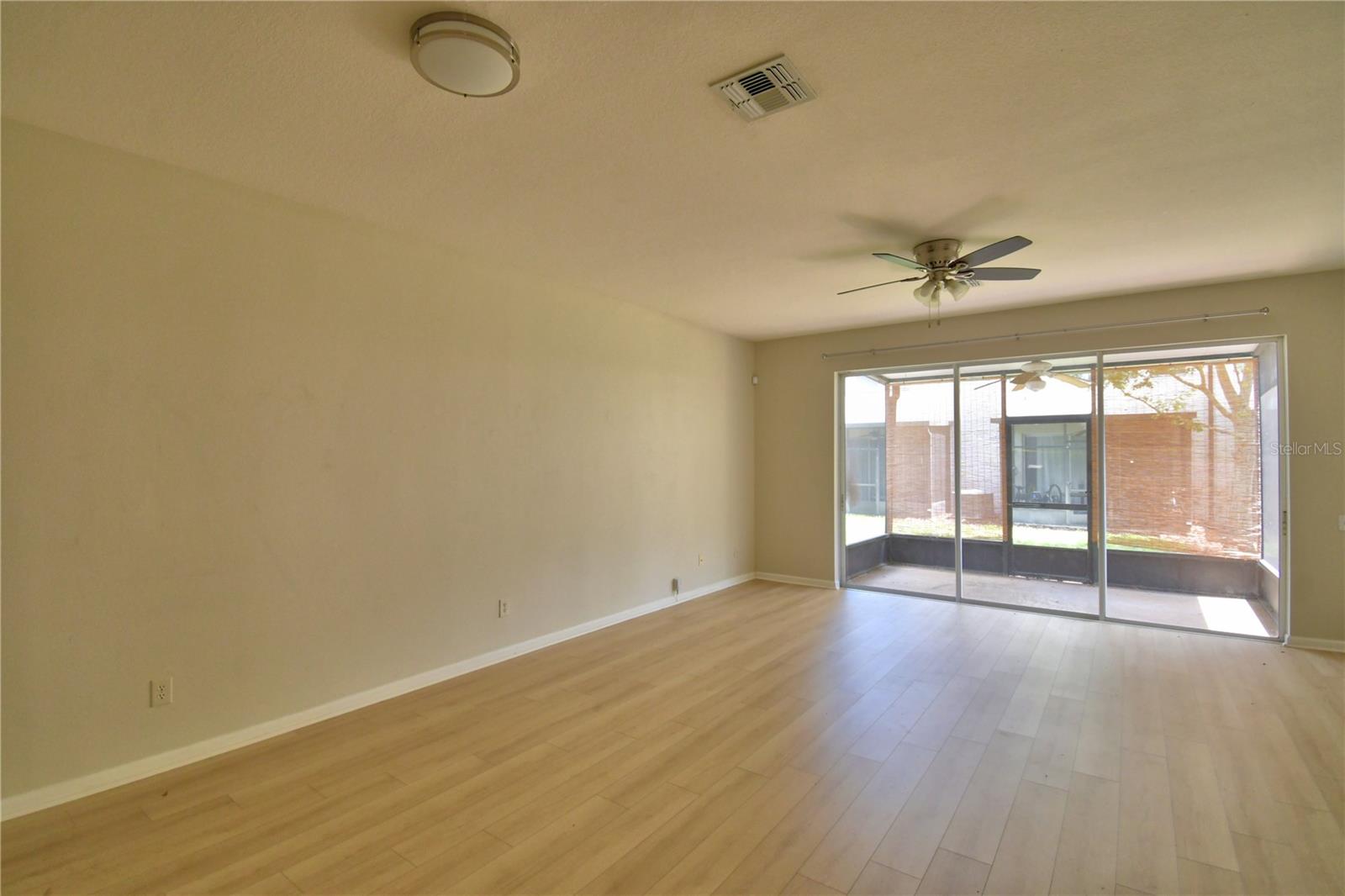 Image 9 of 64 For 3151 Sinclair Street 104