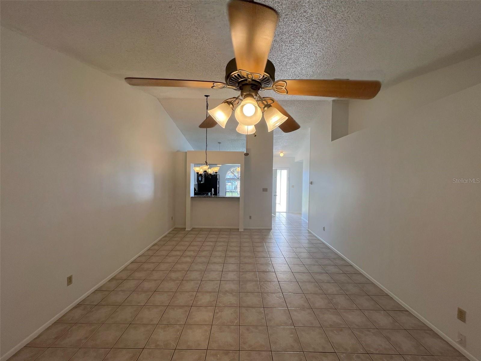 Image 4 of 25 For 3160 Smoke Signal Circle