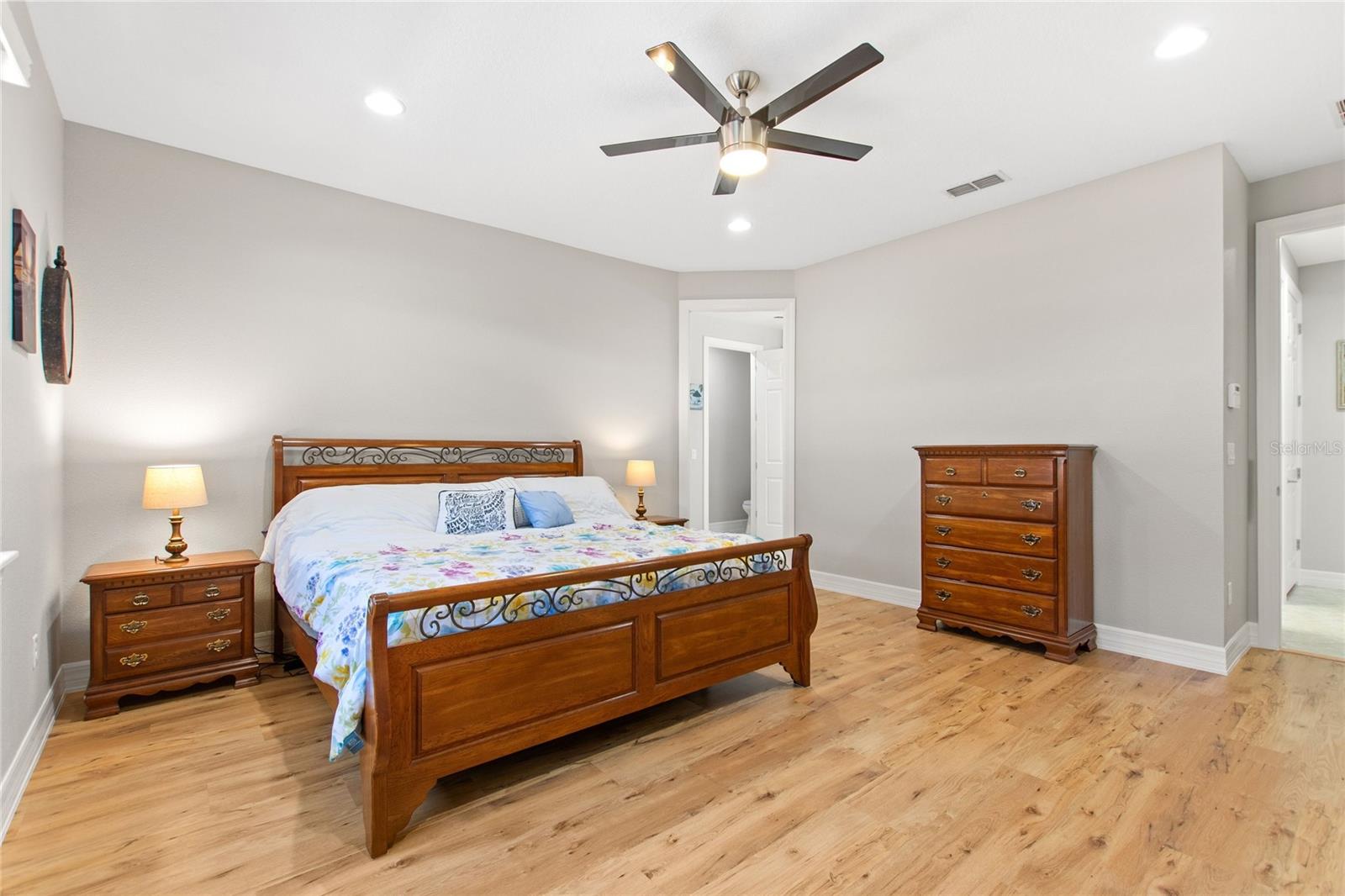 Image 26 of 70 For 192 Montoro Lane