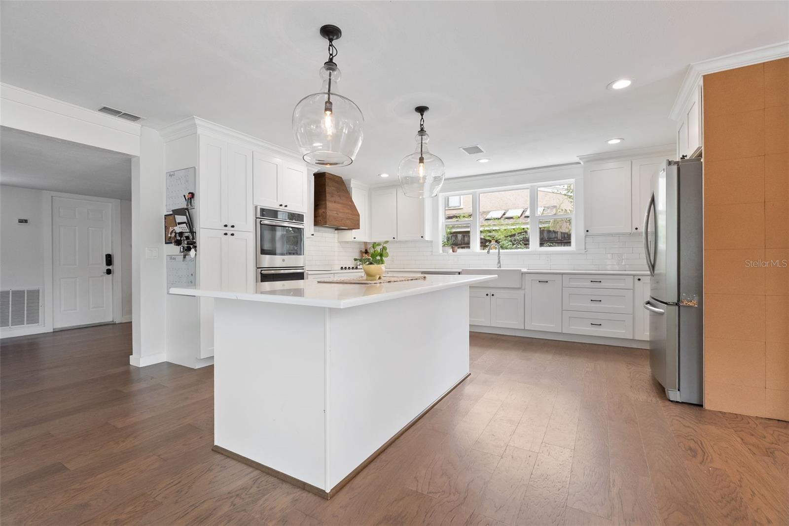 Image 11 of 68 For 5534 Baybrook Avenue