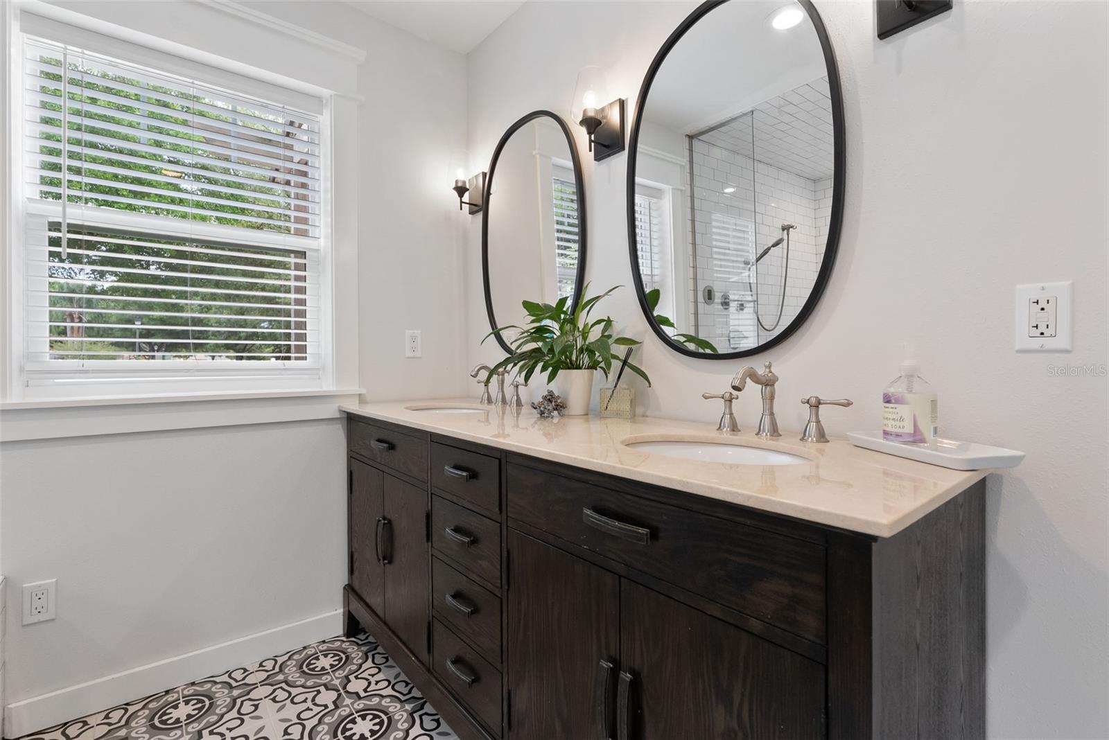 Image 26 of 68 For 5534 Baybrook Avenue