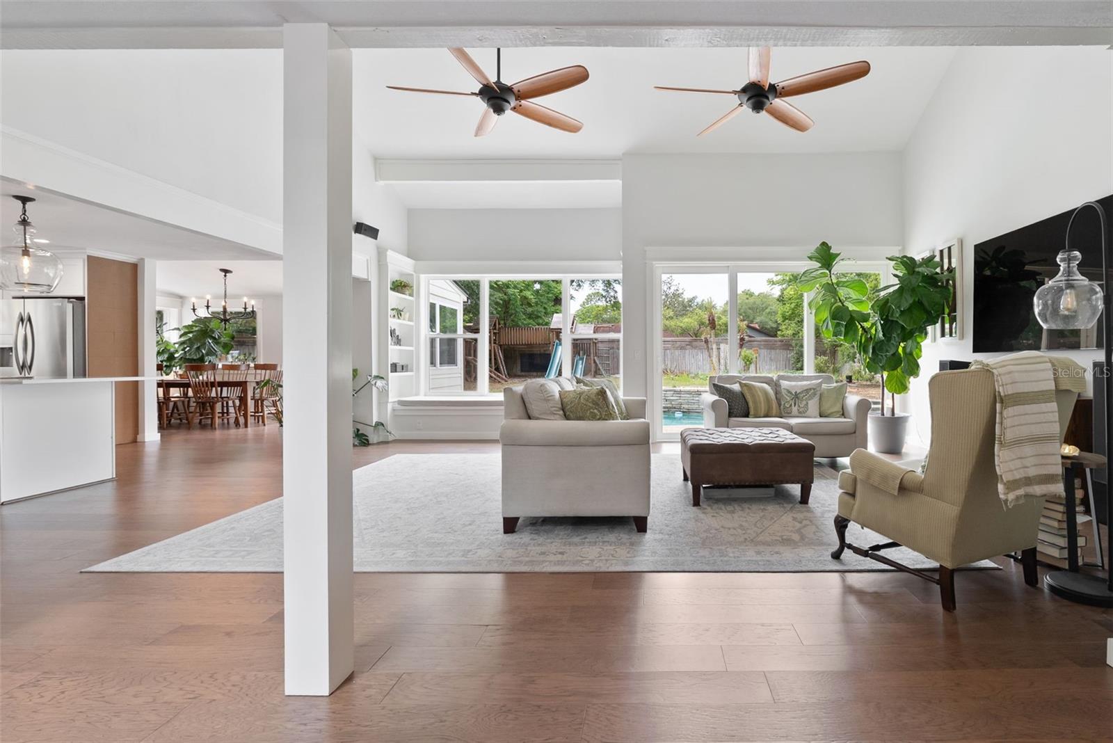 Image 4 of 68 For 5534 Baybrook Avenue