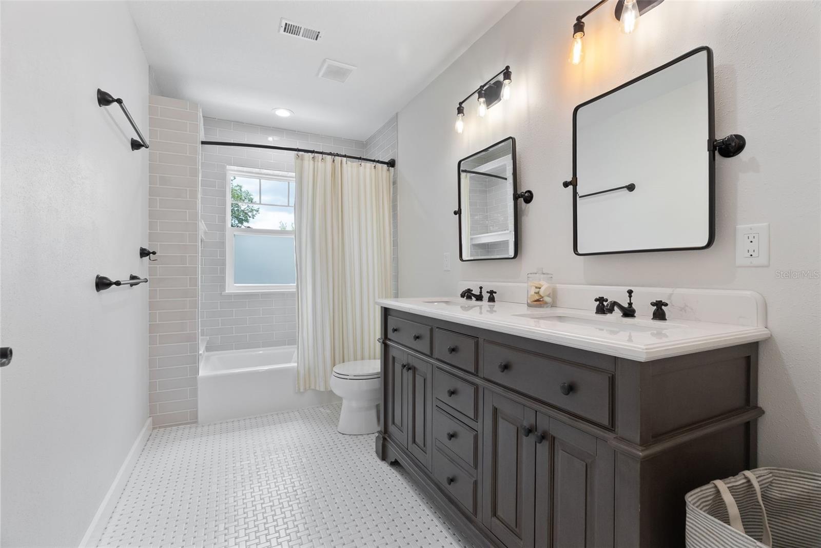 Image 45 of 68 For 5534 Baybrook Avenue