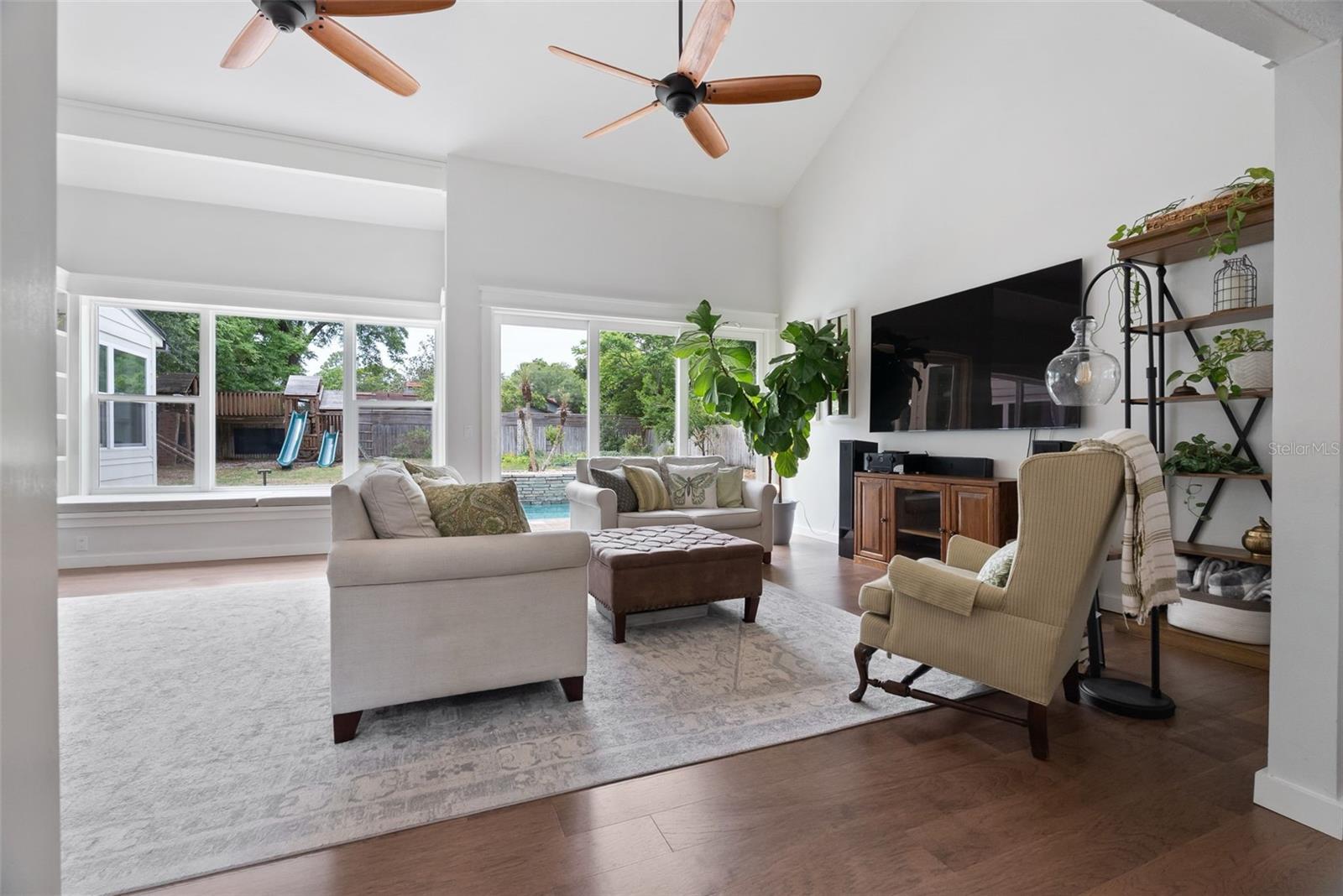 Image 5 of 68 For 5534 Baybrook Avenue