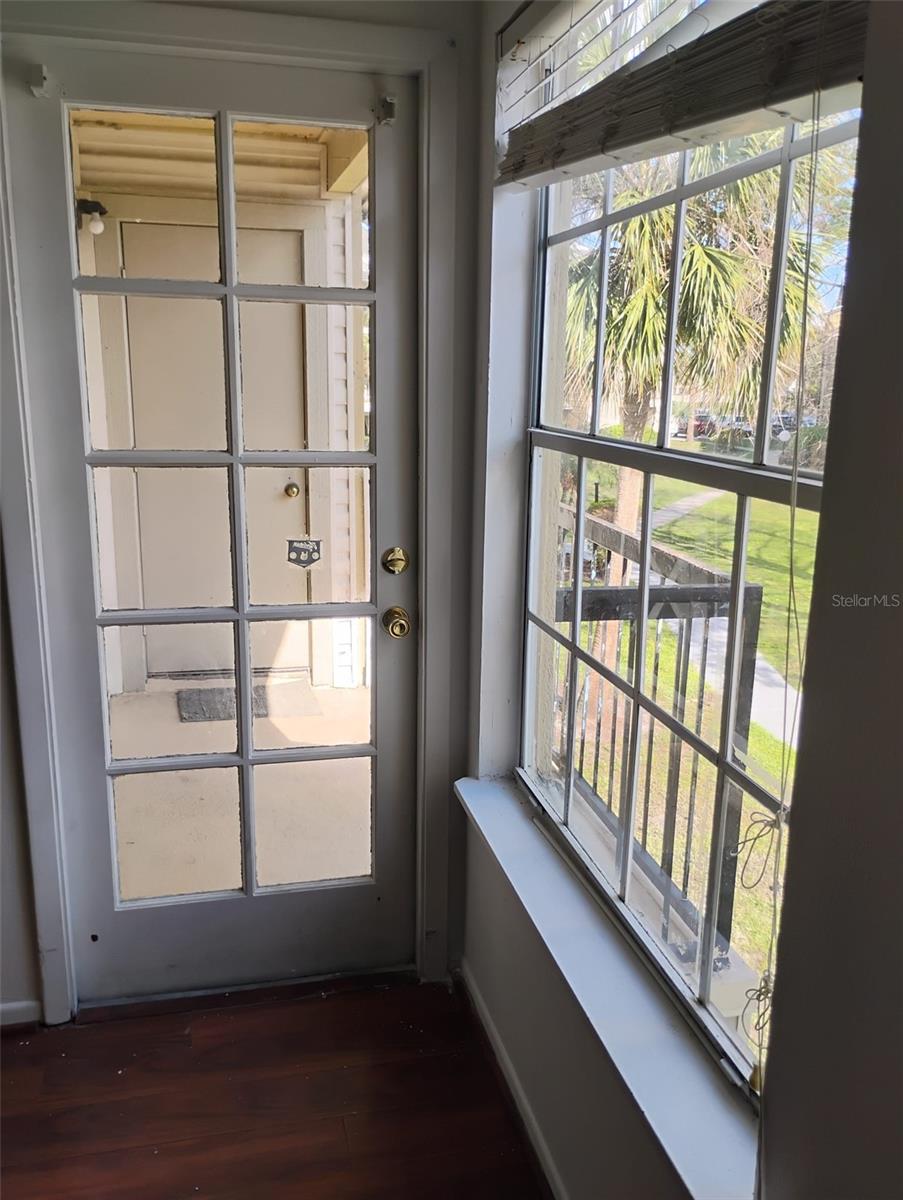 Image 2 of 7 For 1924 Lake Atriums Circle 62